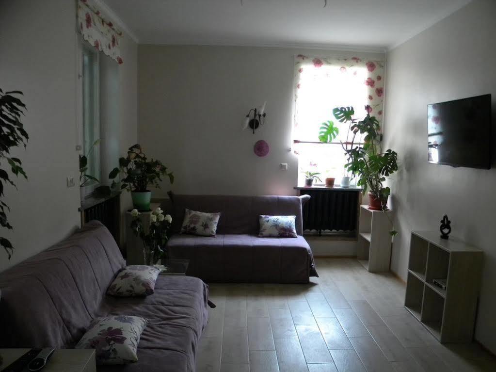 Guest House Dacha เคียฟ ภายนอก รูปภาพ